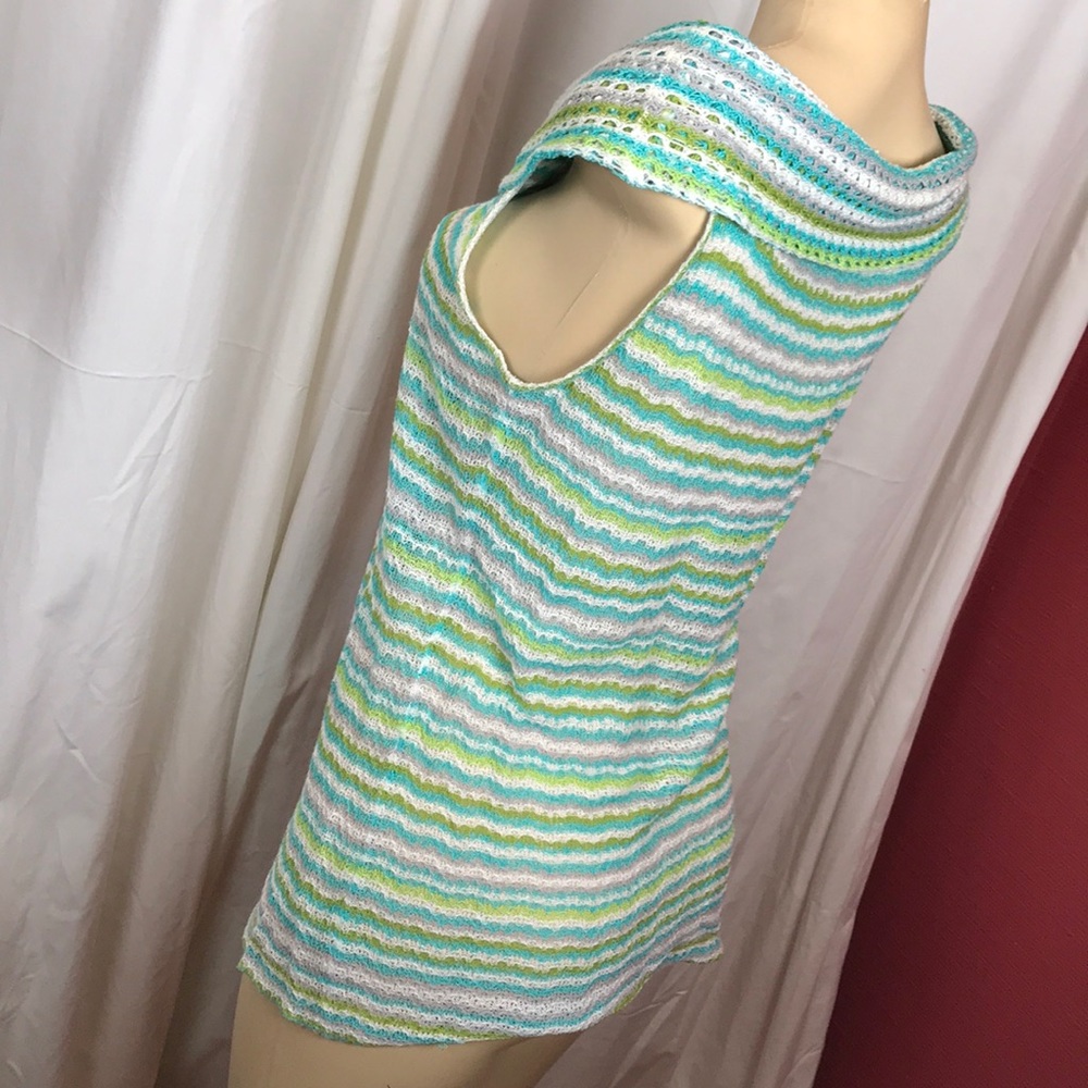 Sharon Young M beach weave travel top - Picture 2 of 7